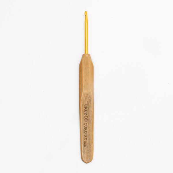 Agulha para crochê alumínio cabo bambu Cruz de Ouro 3,00mm